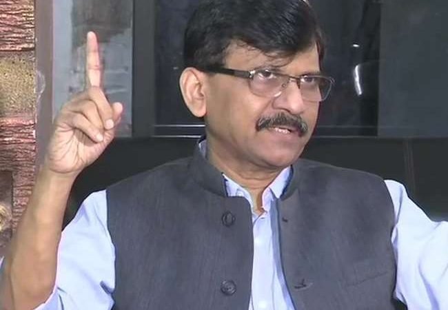 हनुमान चालीसा पढ़ने और लाउडस्पीकर बंद करने से हल नहीं होगी कश्‍मीरियों की समस्‍या, संजय राउत ने केंद्र पर साधा निशाना