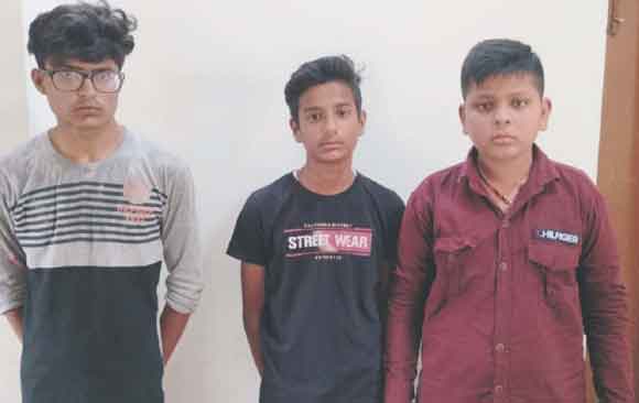 पुलिस ने बच्चों को सकुशल बरामद कर किए परिजनों के सुपुर्द