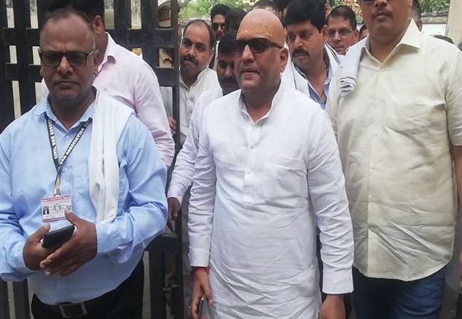 माफ‍िया मुख्तार अंसारी के खिलाफ गैंगेस्टर केस में पूर्व विधायक अजय राय गवाही देने गाजीपुर पहुंचे