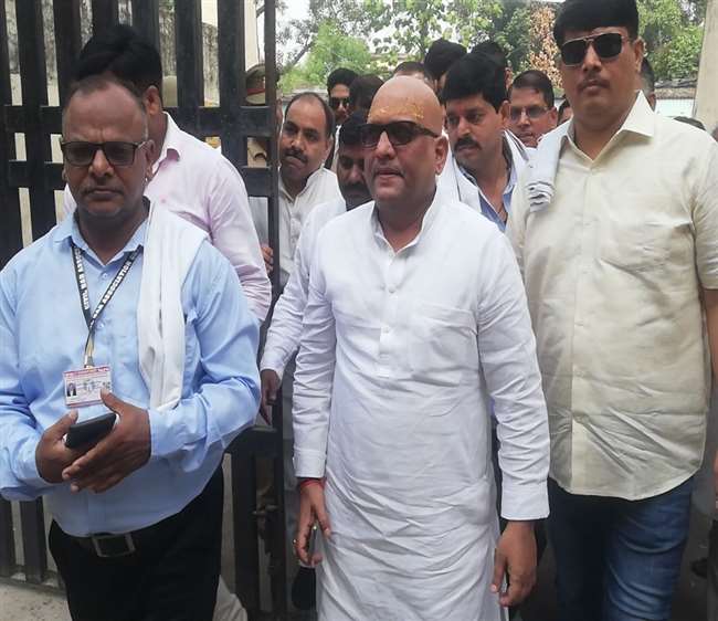 माफ‍िया मुख्तार अंसारी के खिलाफ गैंगेस्टर केस में पूर्व विधायक अजय राय गवाही देने गाजीपुर पहुंचे