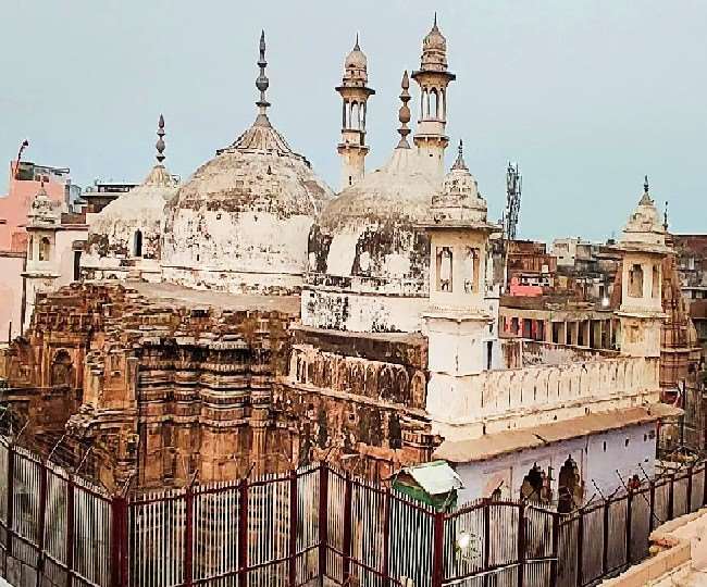 Gyanvapi Masjid Survey Report : ज्ञानवापी मस्जिद में मिला शिवलिंग, वाराणसी कोर्ट ने जगह को सील करने का दिया आदेश