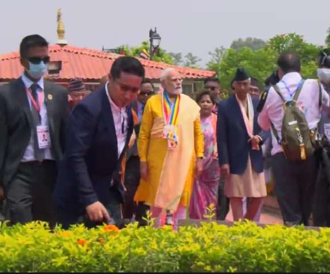 PM Modi Nepal Visit Updates: लुंबिनी में महामाया देवी मंदिर पहुंचे पीएम मोदी, कहा- नेपाल के अद्भुत लोगों के बीच आकर खुश हूं