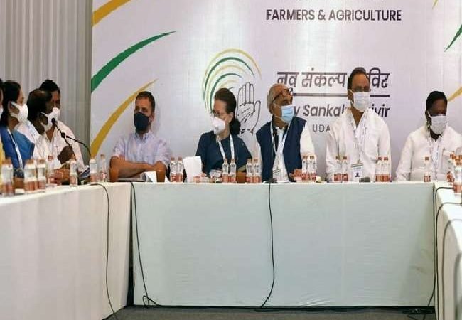 युवा कांग्रेस ने पार्टी के अंदर 65 साल के ऊपर के नेताओं को रिटायर करने का रखा प्रस्ताव, CWC ने इसे 2024 के लोकसभा चुनाव तक टाला