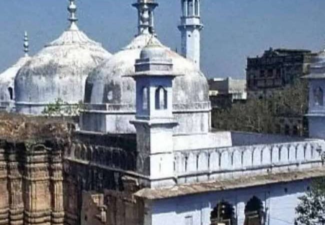 Gyanvapi Masjid Survey : वाराणसी की डिवीजन कोर्ट ने सर्वे टीम को दिया दो दिन का समय, पेश करें ज्ञानवापी मस्जिद की रिपोर्ट