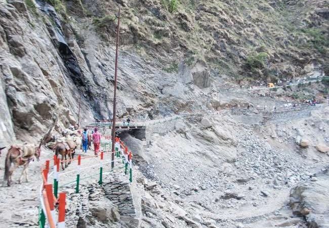 चारधाम यात्रा 2022 : गौरीकुंड से आगे टूटा केदारनाथ पैदल मार्ग दो घंटे बाद सुचारु, यात्री रवाना
