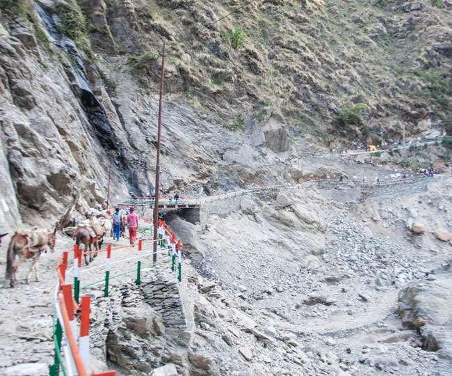 चारधाम यात्रा 2022 : गौरीकुंड से आगे टूटा केदारनाथ पैदल मार्ग दो घंटे बाद सुचारु, यात्री रवाना