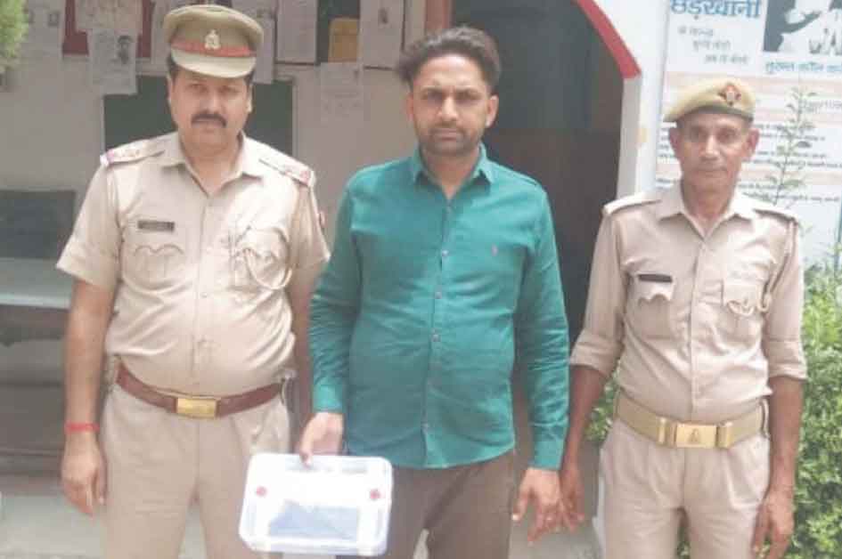 पुलिस ने शातिर बदमाश का किया गिरफ्तार