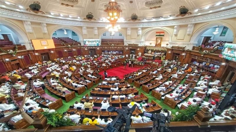 व‍िधायकों को द‍िया गया ई-विधान प्रणाली का प्रशिक्षण, मुख्‍यमंत्री ने बोले- विधायक ठेके पट्टे व ट्रांसफर पोस्टिंग से दूर रहें