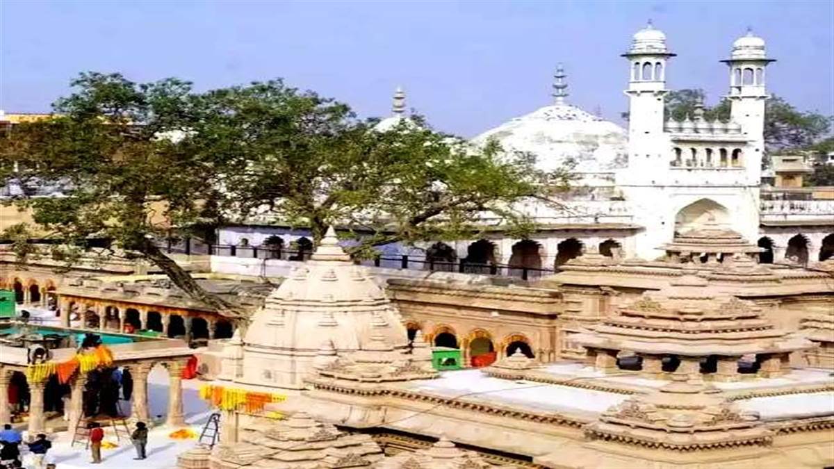 ज्ञानवापी मस्जिद मामले में जिला जज की अदालत में सुनवाई पूरी, कल भी चलेगी सुनवाई की कार्यवाही