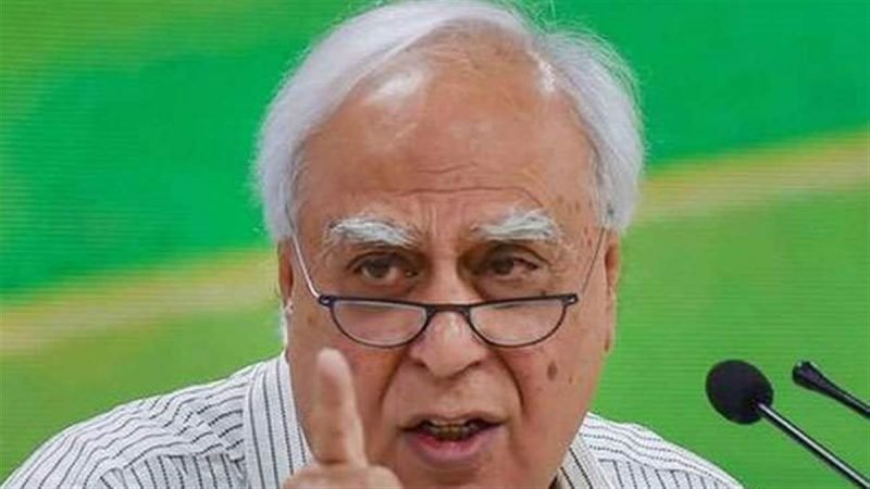 Kapil Sibal: केंद्रीय मंत्री रहे कपिल सिब्बल ने छोड़ा ‘हाथ’ का साथ, जानिए कैसा रहा राजनीतिक सफर
