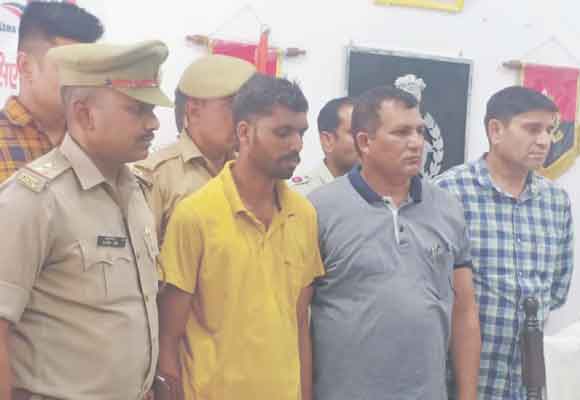 पुलिस ने किया दोहरे हत्याकांड का खुलासा, एक आरोपी को भेजा जेल