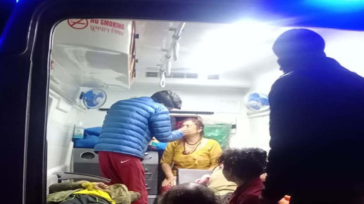 Uttarakhand Accident: उत्‍तरकाशी में यमुनोत्री हाईवे पर बोलेरो खाई में गिरी, तीन यात्रियों की मौत और 10 घायल; मरने वाले सभी महाराष्‍ट्र के
