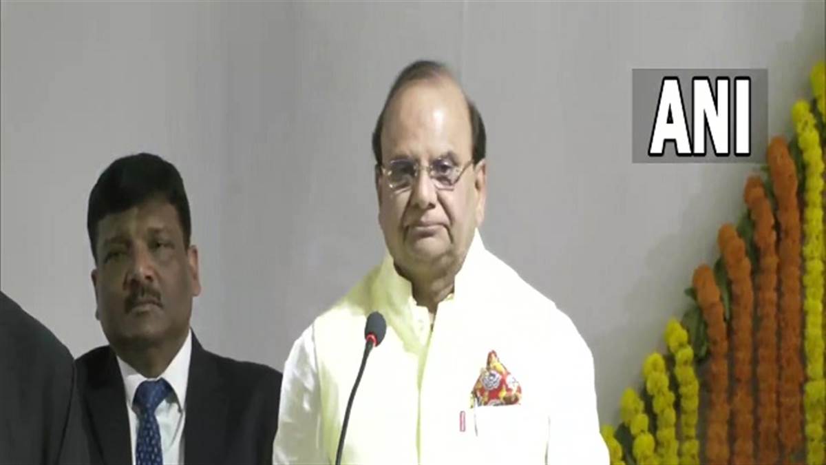 विनय कुमार सक्सेना बने दिल्ली के उपराज्यपाल, शपथ ग्रहण समारोह में शामिल हुए बिना लौटे पूर्व केंद्रीय मंत्री हर्षवर्धन