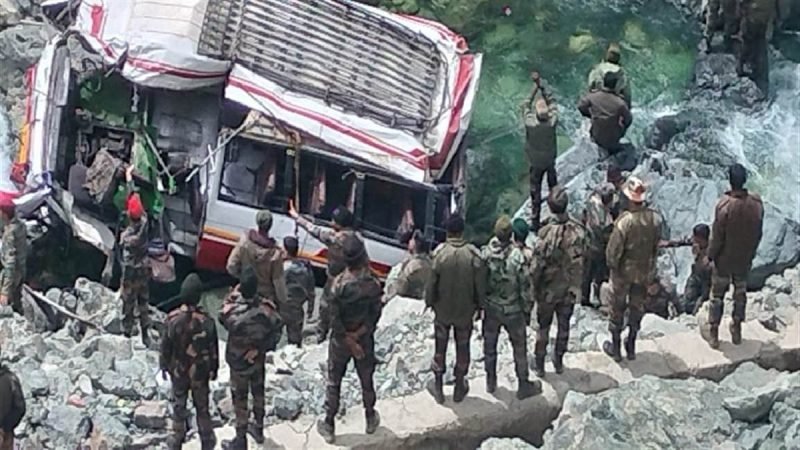 Major Accident In Ladakh: लद्दाख दुर्घटना में जवानों के शहीद होने पर पूरा देश गमगीन, राष्ट्रपति कोविन्‍द, पीएम मोदी सहित अन्य ने जताया दुख