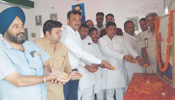 पुण्यतिथि पर किया पं. नेहरू का भावपूर्ण स्मरण
