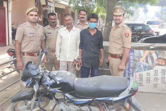 पुलिस के हत्थे चढ़े दो शातिर वाहन चोर
