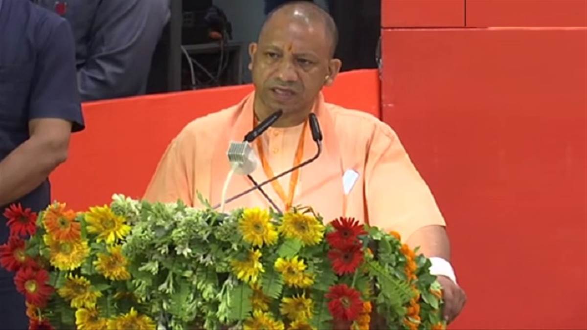 भाजपा प्रदेश की कार्यसमिति की बैठक में सीएम योगी आदित्यनाथ बोले- टूटे मन से कोई खड़ा नहीं होता, छोटे मन से कोई बड़ा नहीं होता