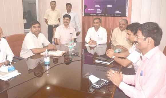 कोविड में माता-पिता को खोने वाले बच्चों को किए प्रमाण पत्र व पासबुक वितरित