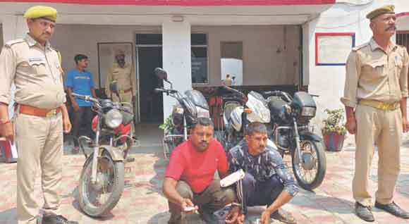 पुलिस ने किया वाहन चोर गिरोह का भंडाफोड़, दो आरोपी दबोचे