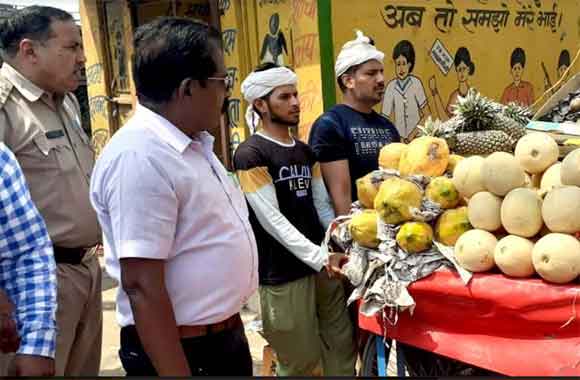 देवबंद में अतिक्रमणकारियों पर गुरूवार को फिर चला प्रशासन का बुलडोजर