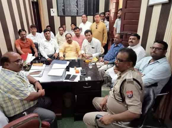 सीएचसी के डाक्टर व भाजपा नेता के बीच नौकझोंक के विवाद का पटाक्षेप हुआ