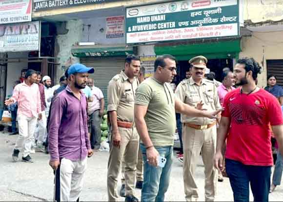 अतिक्रमण और प्रतिबंधित पाॅलिथिन के खिलाफ तीसरे दिन भी चला अभियान,