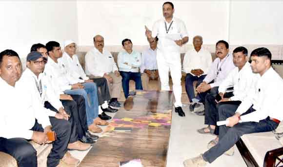 उपजिलाधिकारी से नाराज अधिवक्ताओं ने तीन का किया कार्य बहिष्कार