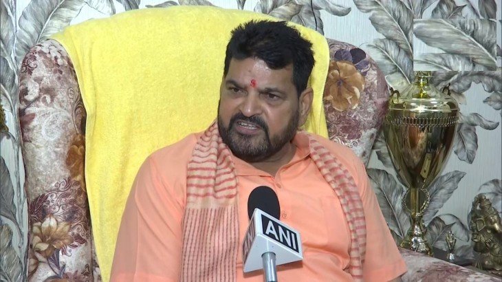 BJP सांसद बोले- उत्तर भारतीयों से माफी नहीं मांगी तो राज ठाकरे को अयोध्या में घुसने नहीं दूंगा