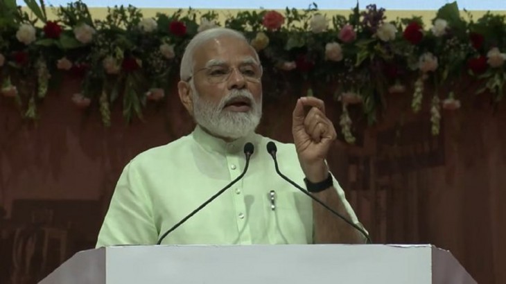 Nano Urea : गांधीनगर में बोले PM मोदी- आधे लीटर बोतल में समाया एक बोरी यूरिया