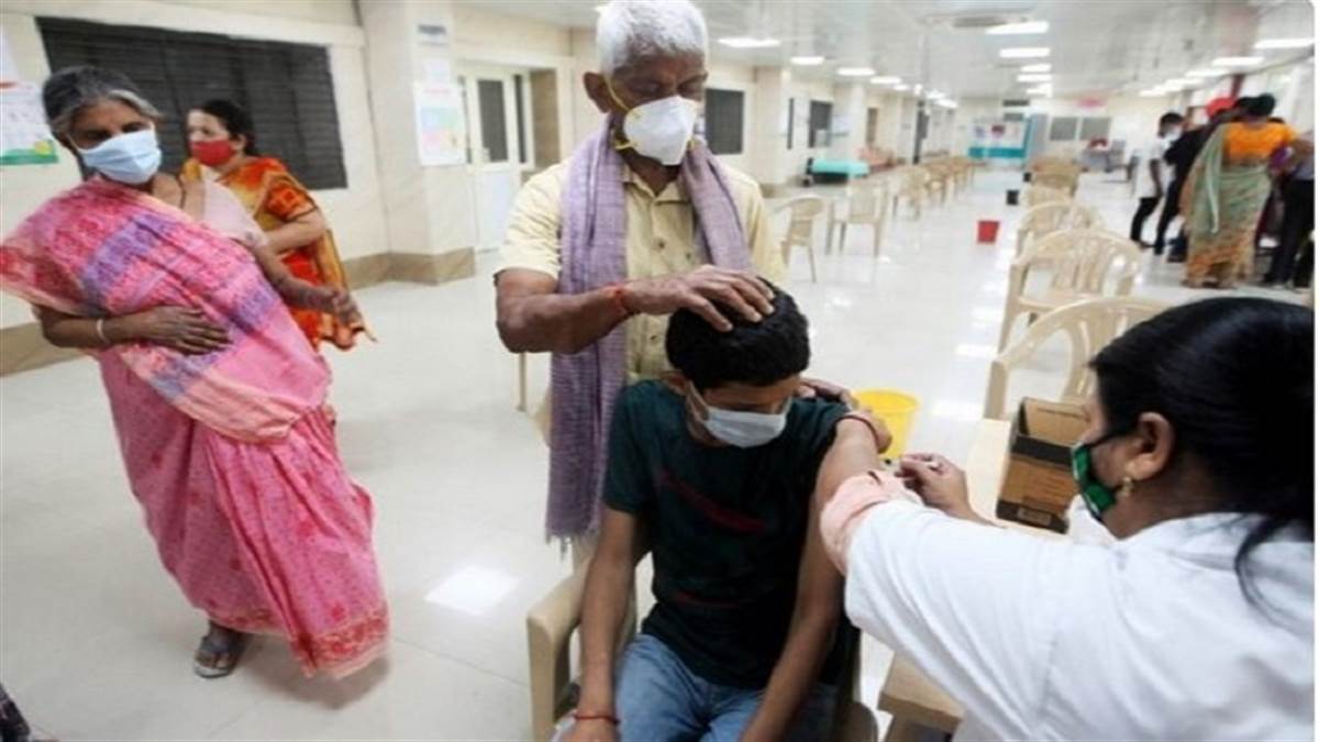 Har Ghar Dastak 2.0: टीकाकरण अभियान ‘हर घर दस्तक 2.0’ आज से, सभी स्कूल- कॉलेज होंगे शामिल