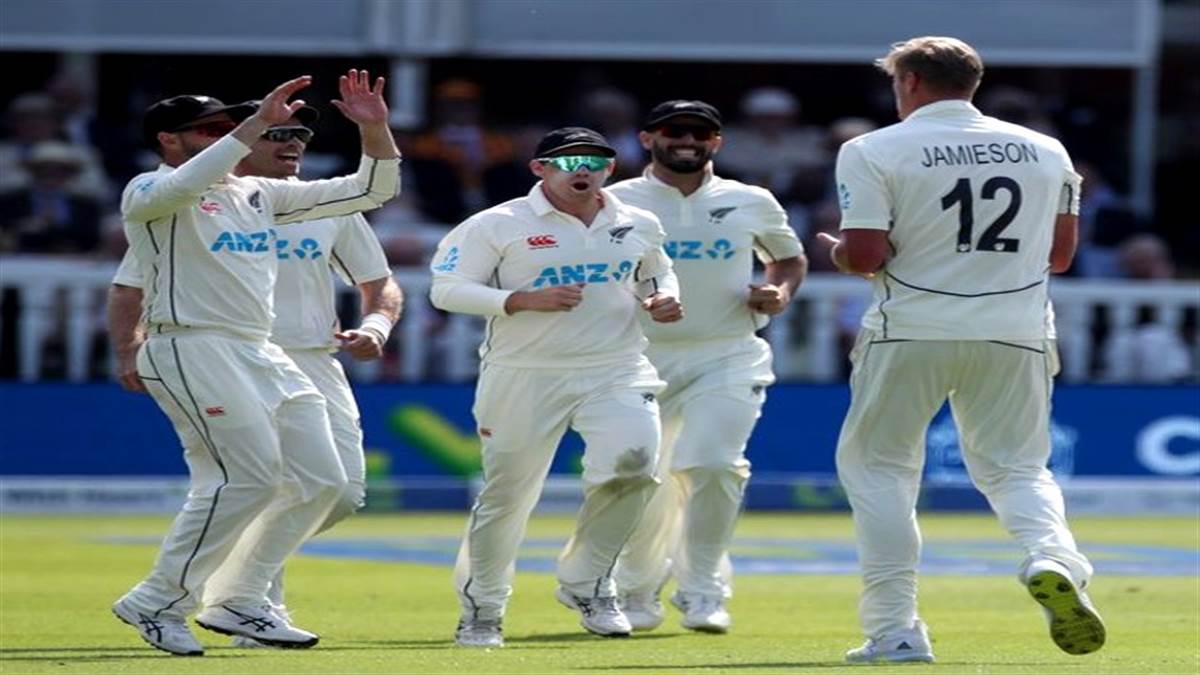 Eng vs NZ: लार्ड्स टेस्ट के पहले दिन गिरे 17 विकेट, न्यूजीलैंड 132 रन पर ढेर तो इंग्लैंड की हालत भी पहली पारी में खस्ती