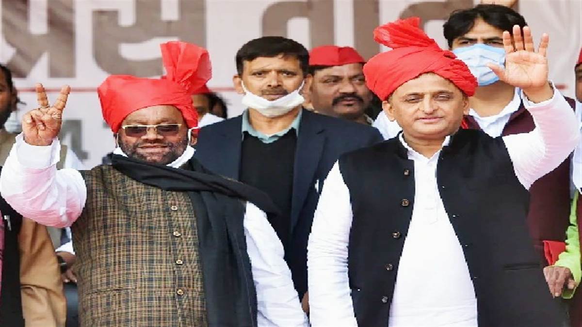 UP MLC Chunav 2022: अखिलेश यादव ने स्वामी प्रसाद मौर्य के नाम पर लगाई मुहर, विधान परिषद चुनाव के अन्य प्रत्याशी भी फाइनल