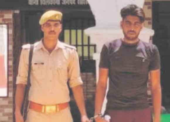 अलग-अलग मामलों में पुलिस ने दो आरोपियों को भेजा जेल