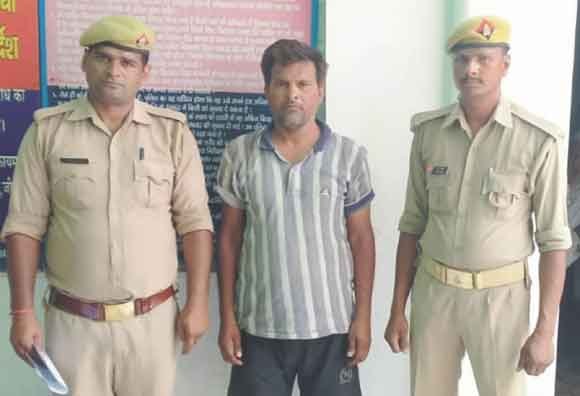 अवैध चाकू के साथ दबोचा शातिर आरोपी