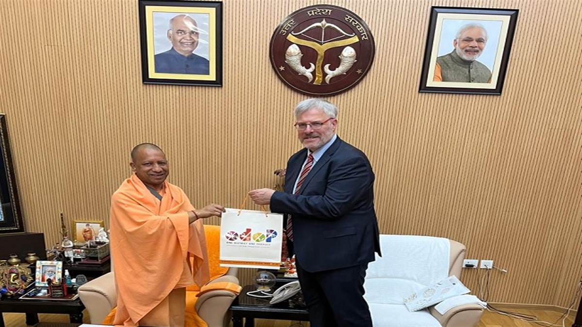 सीएम योगी आदित्‍यनाथ से मिला इजराइली प्रतिनिधि मंडल, मुख्‍यमंत्री ने यूपी में ड्रोन और एंटी ड्रोन तकनीक में न‍िवेश के ल‍िए क‍िया आमंत्र‍ित