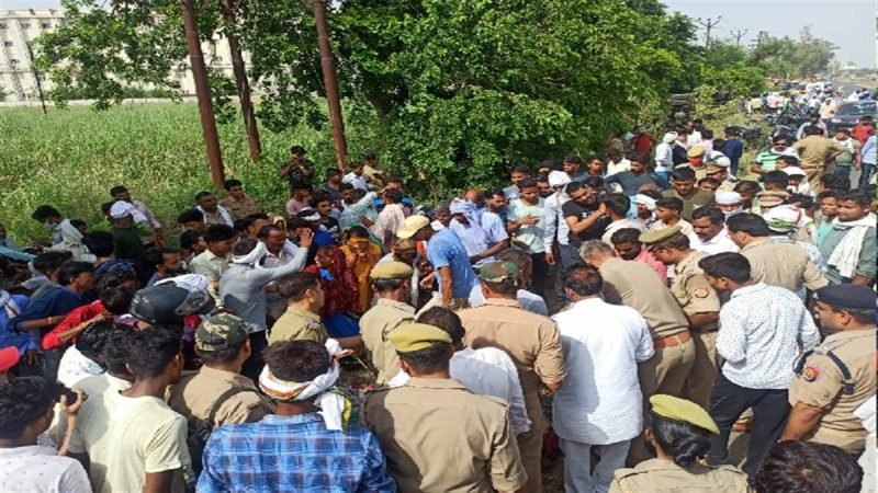 बरेली-मथुरा हाईवे पर डीसीएम व ट्रैैक्‍टर-ट्राली की टक्‍कर, छह की मृत्‍यु और 30 घायल