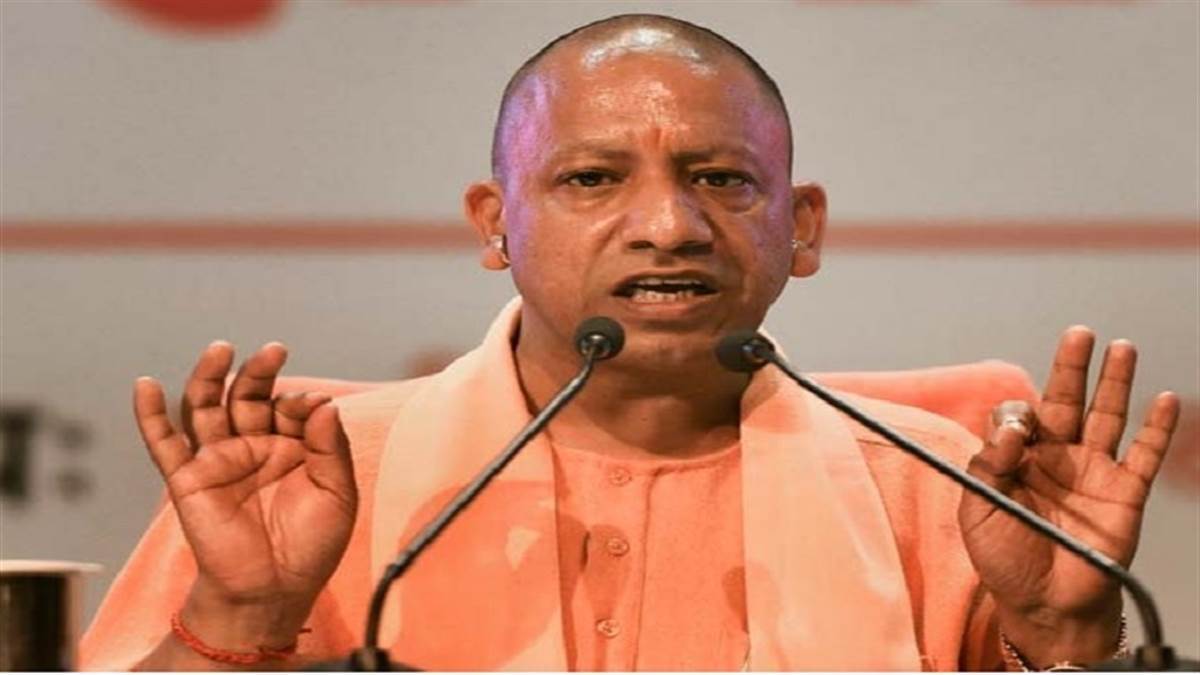 Agnipath Scheme Protest : अग्निपथ योजना के खिलाफ प्रदर्शन कर रहे युवाओं से सीएम योगी आदित्यनाथ की अपील, किसी के बहकावे में ना आएं