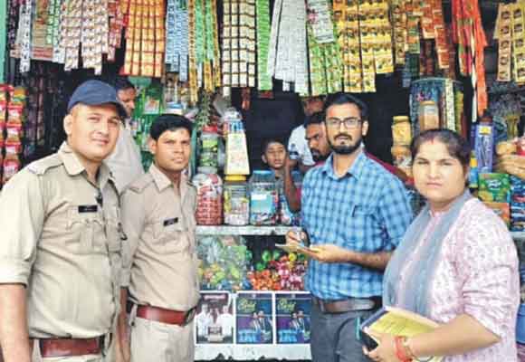 10 तम्बाकू विक्रेताओं से वसूला जुर्माना