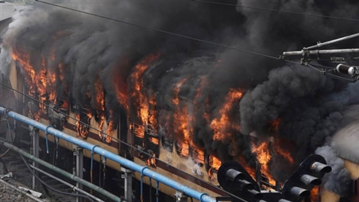 Violence over Agnipath: युवा आक्रोश के पीछे गहरा षड्यंत्र, बरगला रहे कई कोचिंग संस्थान, सियासी दल भी दे रहे विरोध को हवा