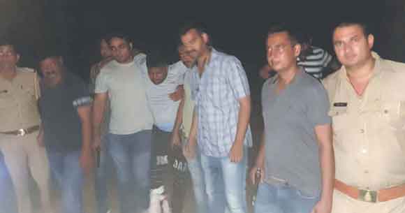 क्राइम ब्रांच व गंगोह पुलिस ने पकड़ा 25 हजार का इनामी बदमाश