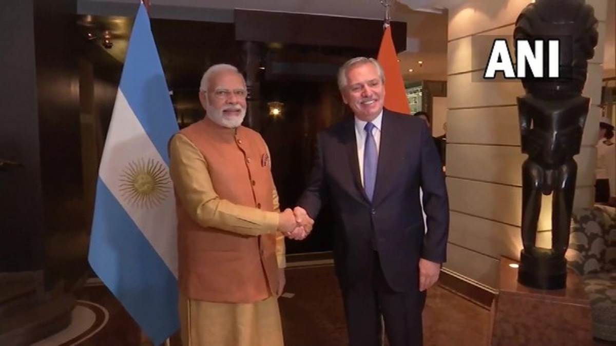G7 summit 2022: म्यूनिख में पीएम मोदी ने अर्जेंटीना के राष्ट्रपति अल्बर्टो फर्नांडीज से की मुलाकात, दोनों नेताओं के बीच द्विपक्षीय संबंधों को लेकर चर्चा
