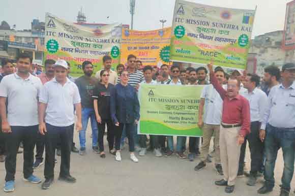 सैकड़ों लोगों ने ली सिंगल यूज प्लास्टिक का प्रयोग न करने की शपथ