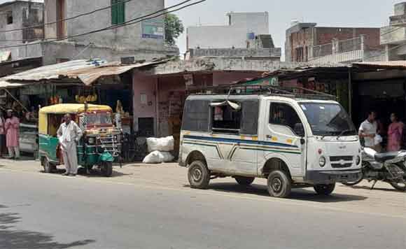 क्षेत्र में चल रहे डग्गामार वाहन सरकार को पंहुचा रहे है लाखो रूपये का चूना