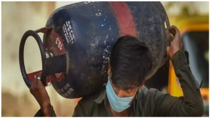 खुशखबरीः 1 जून को महंगा नहीं सस्ता हुआ LPG Cylinder, इतने रुपये घटे दाम