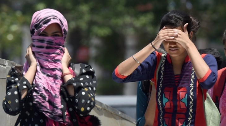 दिल्ली में प्रचंड गर्मी ने निकाला दम, इन राज्यों में बारिश का अलर्ट जारी