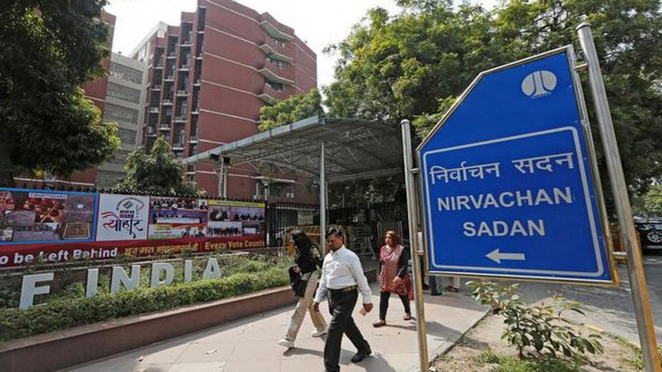 शिवसेना पर उद्धव ठाकरे का अधिकार या बागियों के पक्ष में होगा EC का फैसला
