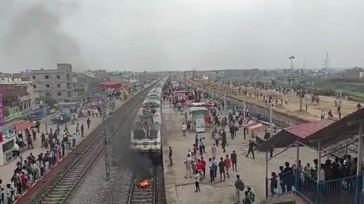 Agnipath Scheme: बिहार बंद को कई दलों का समर्थन, सुरक्षा के कड़े इंतजाम; 12 जिलों में इंटरनेट ठप