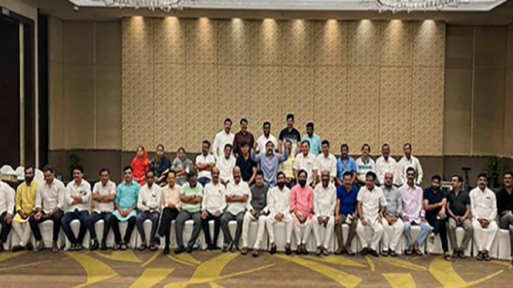 महाराष्ट्र सियासतः शिंदे गुट दो दिन में कर सकता है सरकार बनाने का दावा