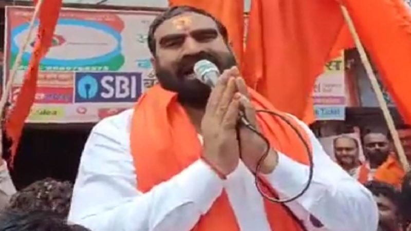 उद्धव ठाकरे के लिए फूट-फूटकर रोए थे MLA संतोष बांगर, अब शिंदे कैंप में शामिल होकर दिया झटका