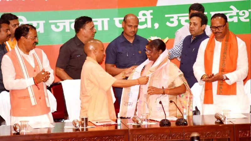President Election 2022: NDA प्रत्याशी द्रौपदी मुर्मू ने लखनऊ में सभी दलों से मांगा समर्थन, सीएम योगी बोले- यूपी में भी टूटेंगी दलीय सीमाएं